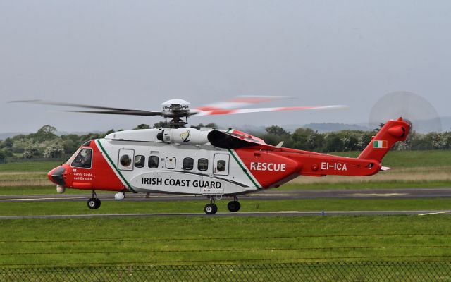 Sikorsky Helibus (EI-ICA) - s-92 ei-ica at shannon 21/5/15.