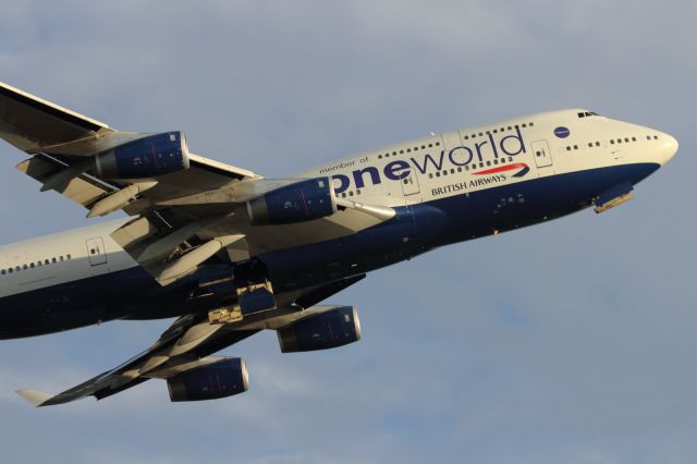 Boeing 747-400 (G-CIVP) - BAW, B747-400 departs LHR.