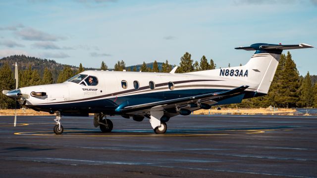 Pilatus PC-12 (N883AA)