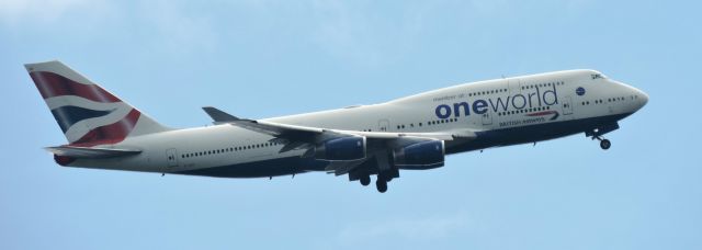 Boeing 747-400 (G-CIVI) - BAW's One World Livery just minutes before landing, summer 2019.