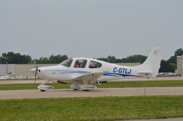 Cirrus SR-20 (C-GTLJ) - AirVenture 2014