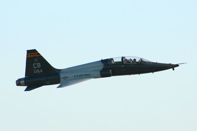 68-1640 — - A T-38 from the 50th FTS Columbus AFB takes off on runway 25.