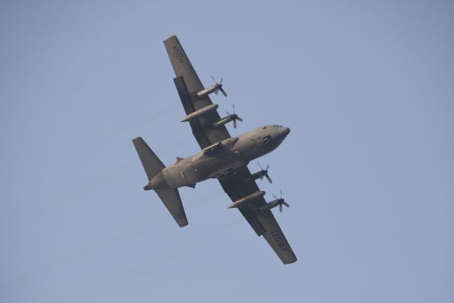 — — - About sunset (low illumination) C130 going at Yokota US AF Base Tokyo