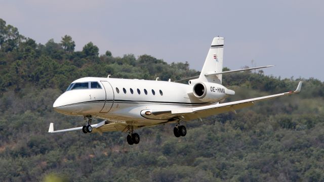 IAI Gulfstream G200 (OE-HMA)