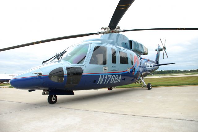 Sikorsky S-76 (N176BA)