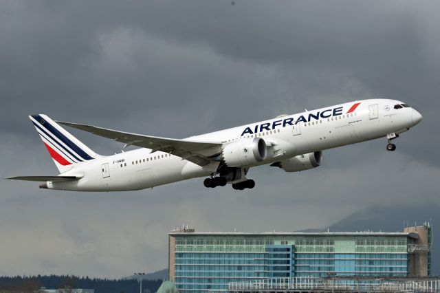 Boeing 787-9 Dreamliner (F-HRBI)