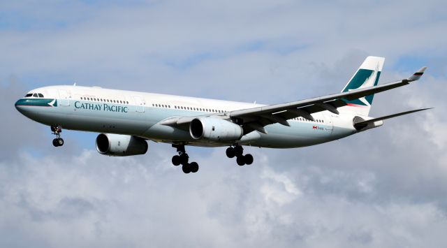 Airbus A330-300 (B-LAC) - Short Final To Rwy 16R