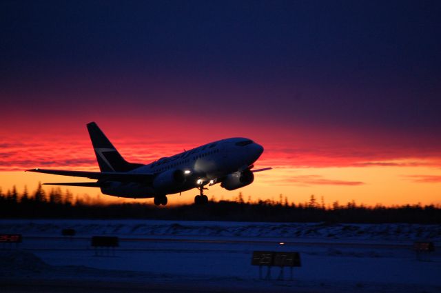 Boeing 737-700 —