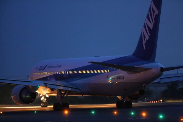 BOEING 767-300 (JA8342) - July 20th 2018:HKD-HND.