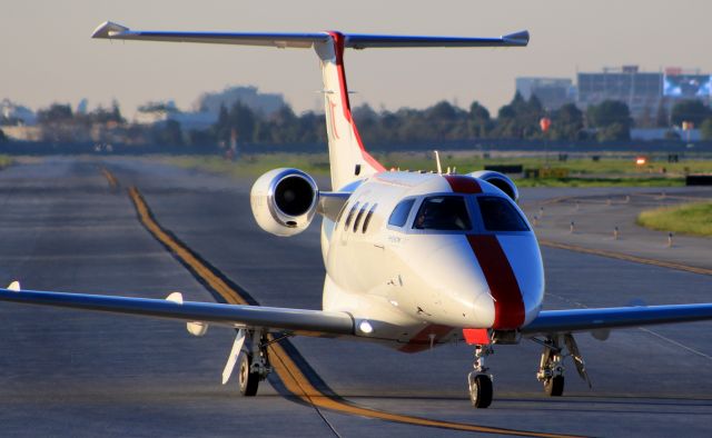 Embraer Phenom 100 (N579JS)