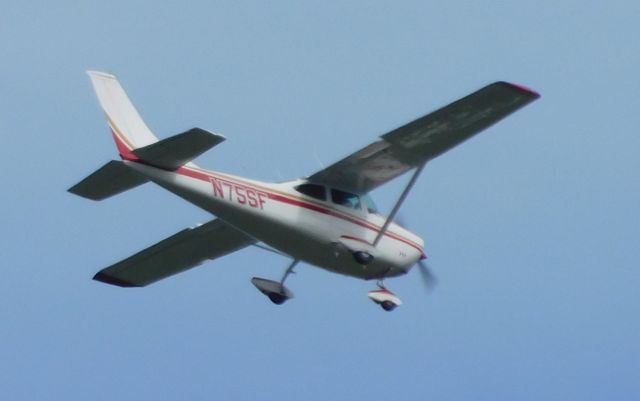Cessna Skylane (N75S) - N75S over Corvallis, Oregon 31st May 2020.