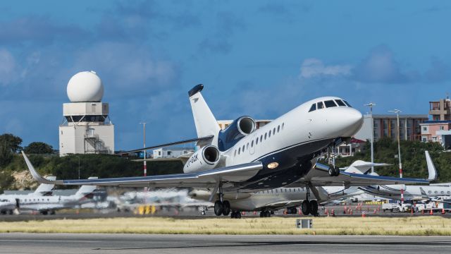 Dassault Falcon 900 (LV-GQK)