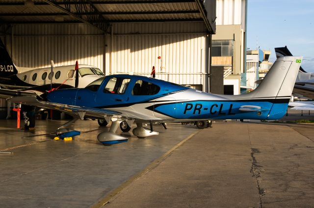 Cirrus SR-22 (PR-CLL)