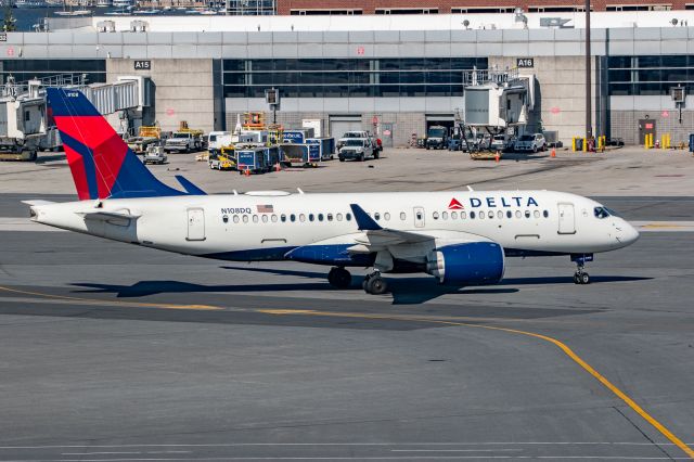 Airbus A220-100 (N108DU)