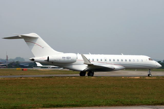 Bombardier Global Express (VH-OCV) - Departing SZB