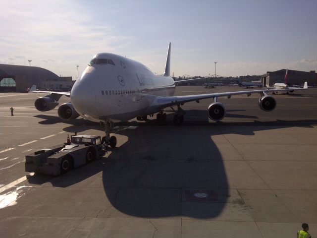 Boeing 747-400 (D-ABTK)