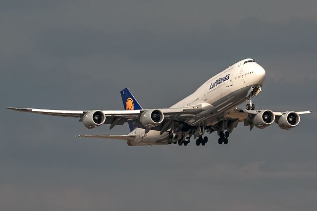 BOEING 747-8 (D-ABYL)