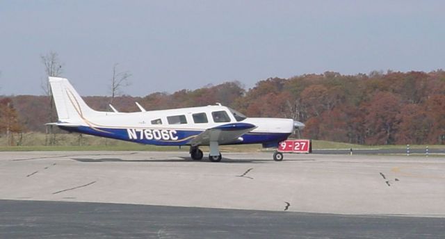 Piper Saratoga/Lance (N7606C) - Taxing for departure on Runway 27...