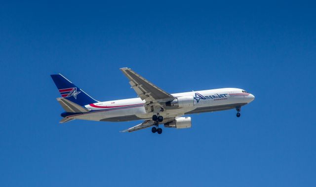 BOEING 767-200 (N739AX) - This plane actually overtaking me on my tour bus coming back from the Everglades!