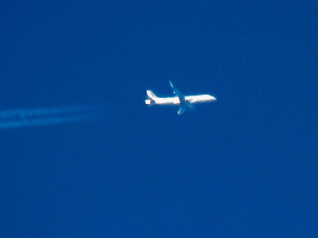 Embraer 175 (N288NN)