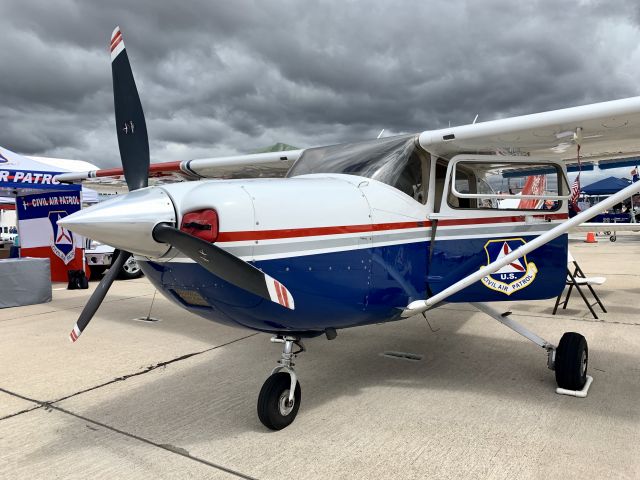 Cessna Skylane (N718CP)