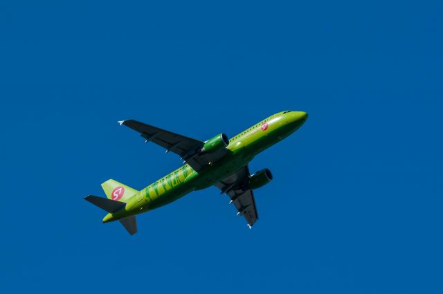 Airbus A320 (VQ-BDE)