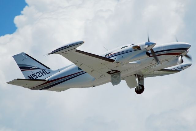 Piper Cheyenne 2 (N52HL)