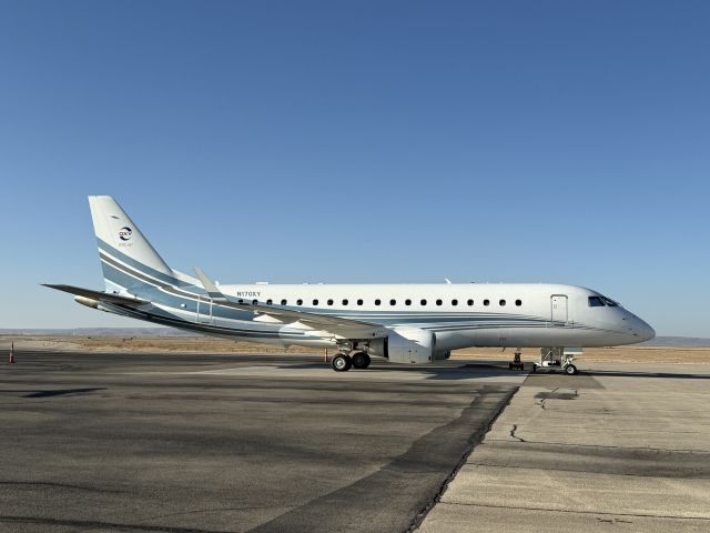 Embraer ERJ 175 (N170XY) - 04DEC24