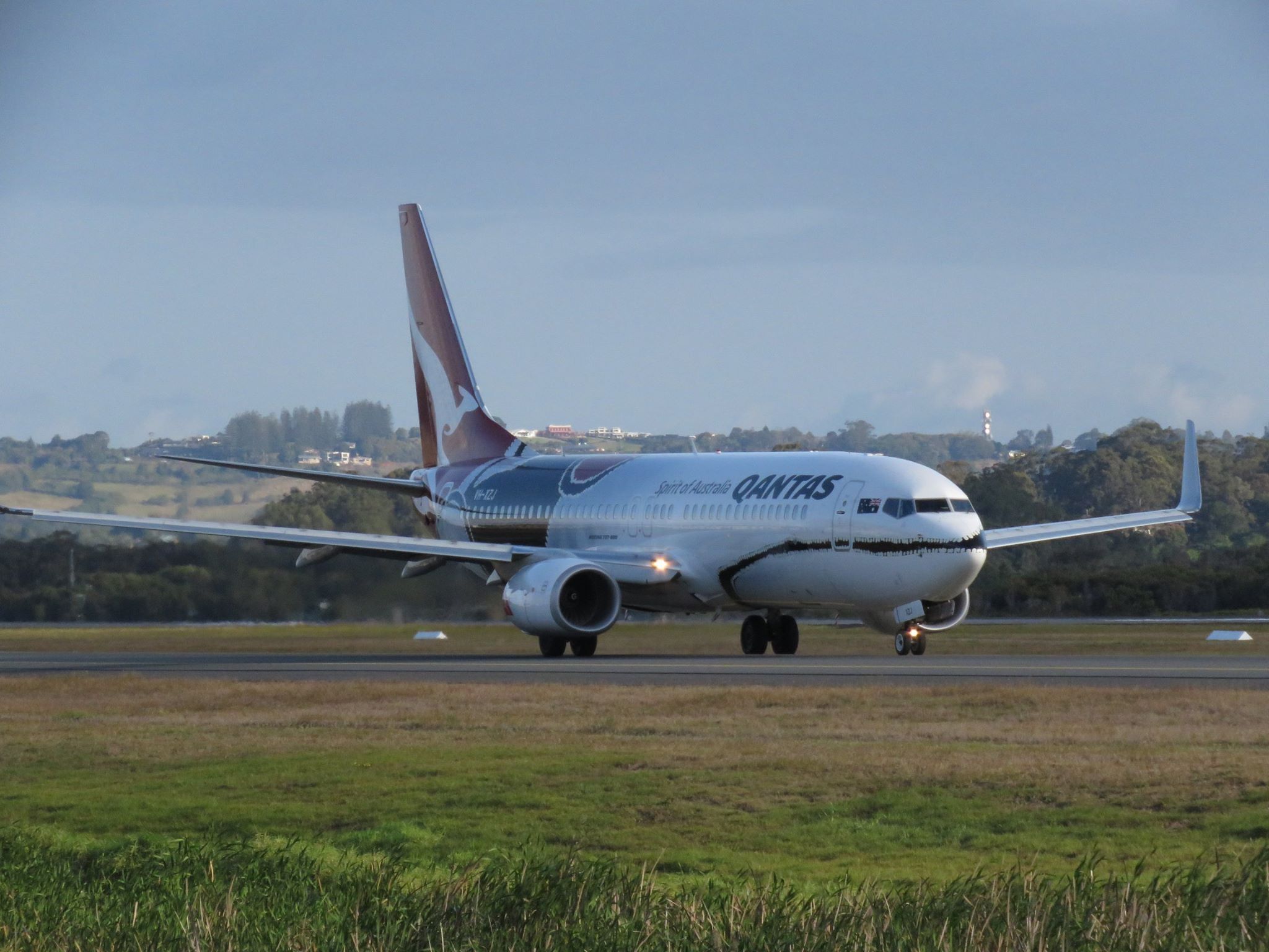Boeing 737-800 (VH-XZJ)