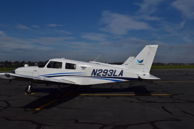 Piper Cherokee (N293LA)