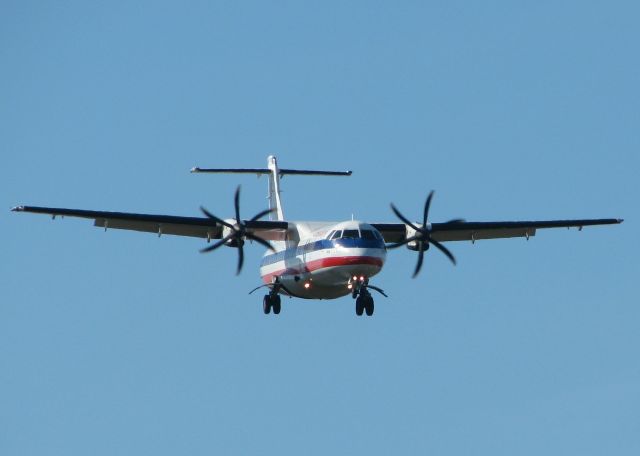 ATR ATR-72 (N494AE) - Landing on runway 5 at the Shreveport Regional airport.