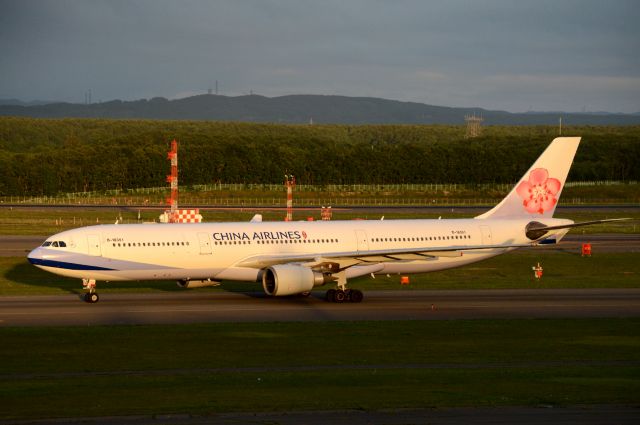 Airbus A330-300 (B-18351) - 2016-08-14