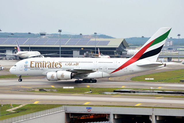 Airbus A380-800 (A6-EDE)