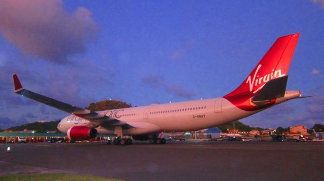 Airbus A330-300 (G-VRAY)