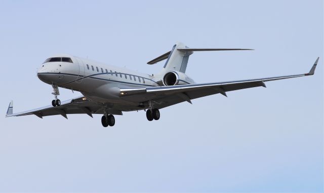 Bombardier Global Express (N999YY)