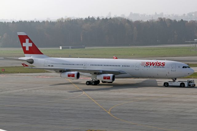 Airbus A340-300 (HB-JMI)