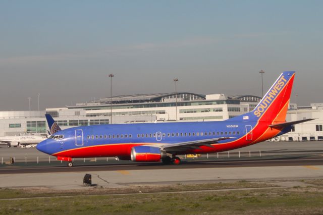 Boeing 737-700 (N351SW) - 12/1/10