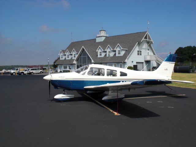 Piper Cherokee (N3855M)