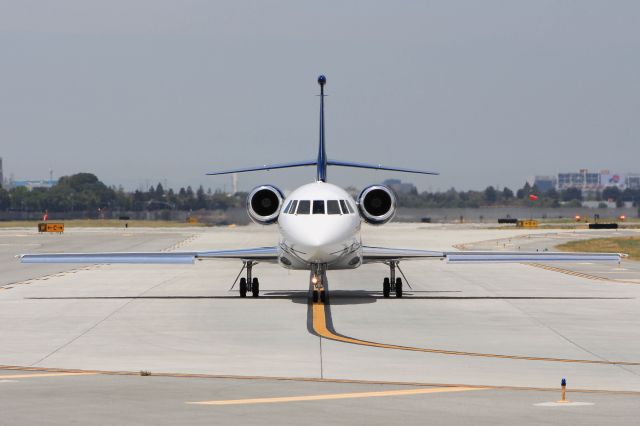 Dassault Falcon 2000 (N888FC)