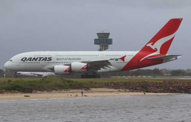Airbus A380-800 (VH-OQE)