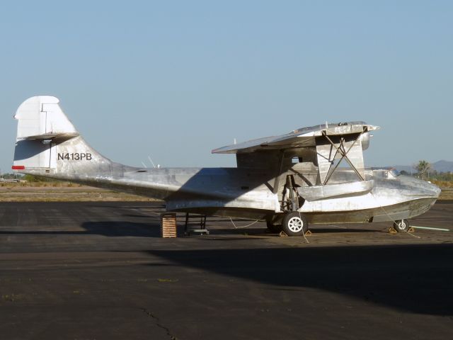 N413PB — - April 20, 2009: Catalina basking in the sun at Glendale, AZ