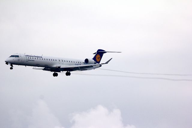 Canadair Regional Jet CRJ-900 (D-ACKE)