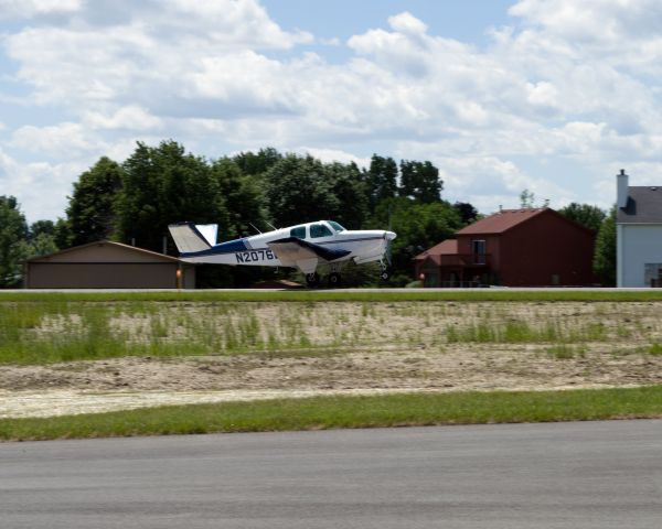 Beechcraft Sundowner (N2076D)