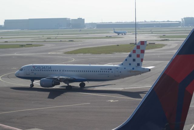 Airbus A320 (9A-CTK) - Croatia Airlines A320-214 cn1237