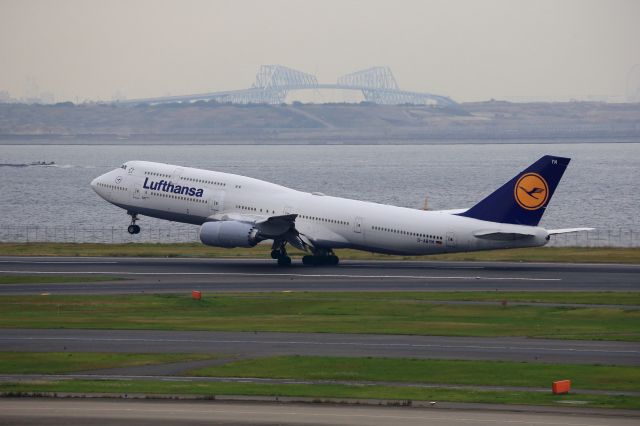 BOEING 747-8 (D-ABYM)