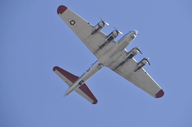 N2102516 — - The Experimental Aircraft Associations B-17G-VE Aluminum Overcast  At Hutchinson for Veterans Day 2008