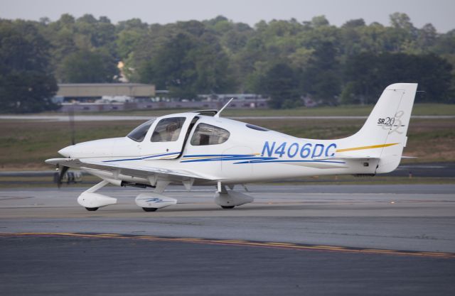 Cirrus SR-20 (N406DC)