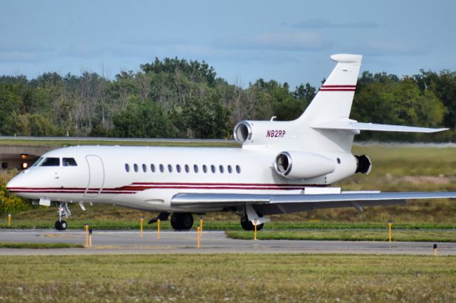 Dassault Falcon 7X (N82RP) - 2008 Dassault Aviation Falcon 7X operated by Rich Aviation, arriving back to home base in Buffalo NY (KBUF)