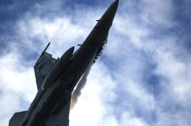 McDonnell Douglas FA-18 Hornet — - RAAF Display at Riverfire 2011 in downtown Brisbane