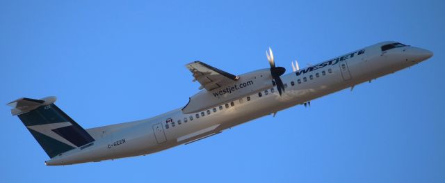 de Havilland Dash 8-400 (C-GEEN)